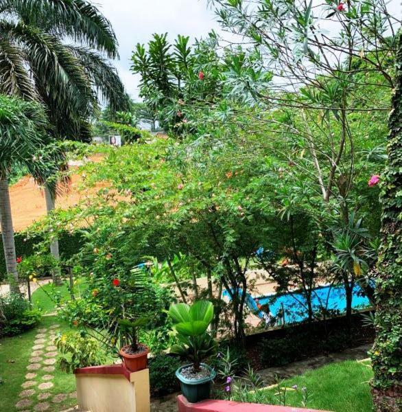 Residence Bertille Abidjan Cocody Exteriér fotografie